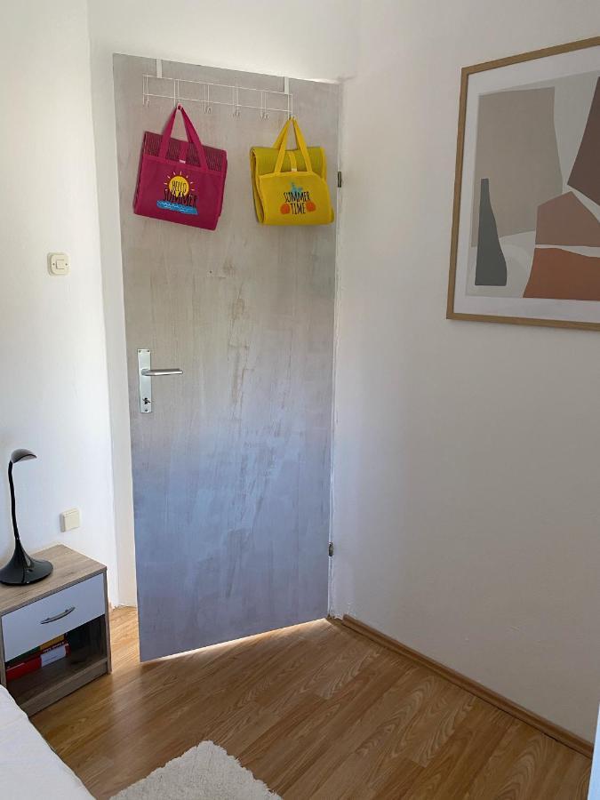 Beachfront Apartment Vir Esterno foto